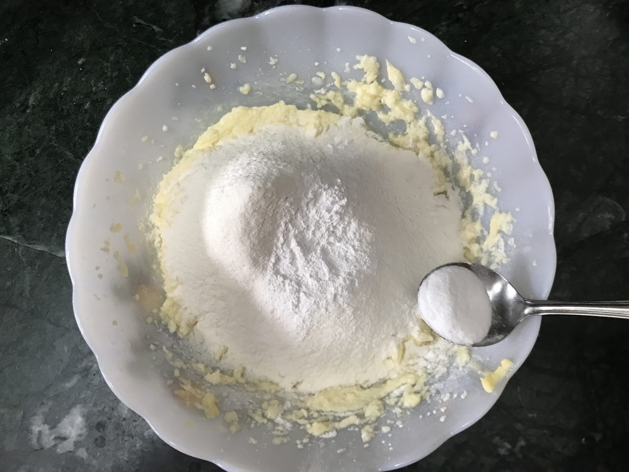 Thandai Mawa Cake Recipe (Eggless)
