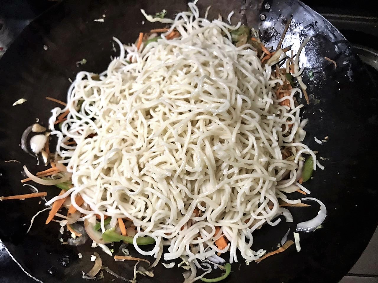 Hakka Noodles Recipe