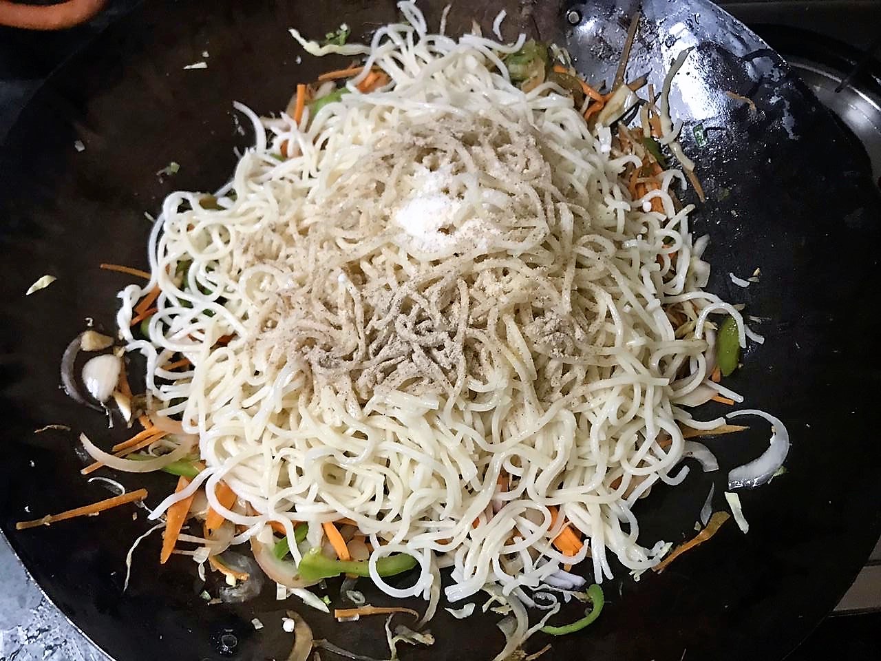 Hakka Noodles Recipe