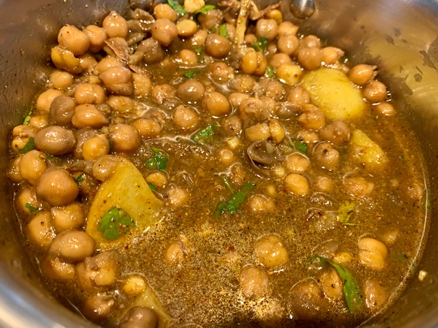 Chole Recipe (Chole Bhature)