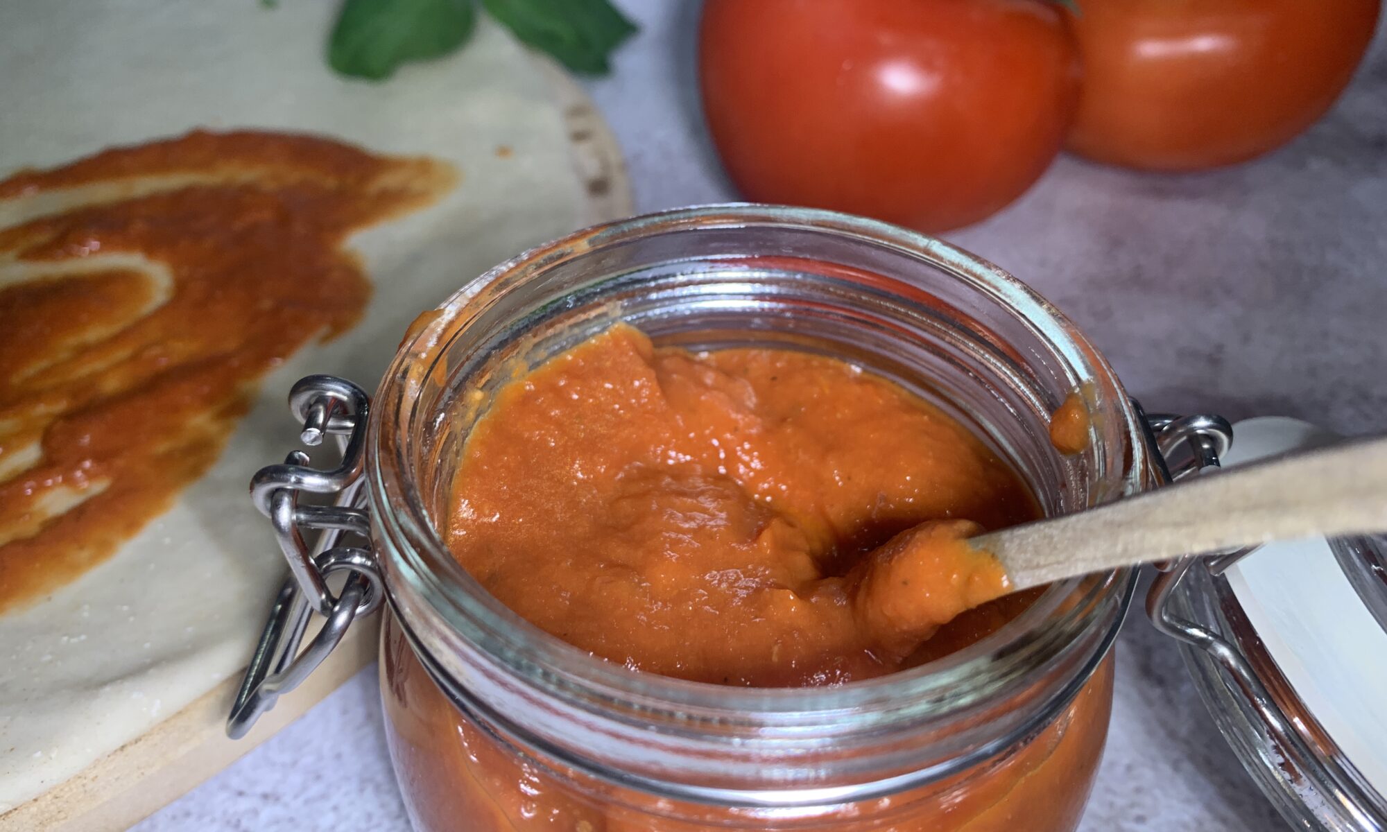 Homemade Pizza Sauce Recipe