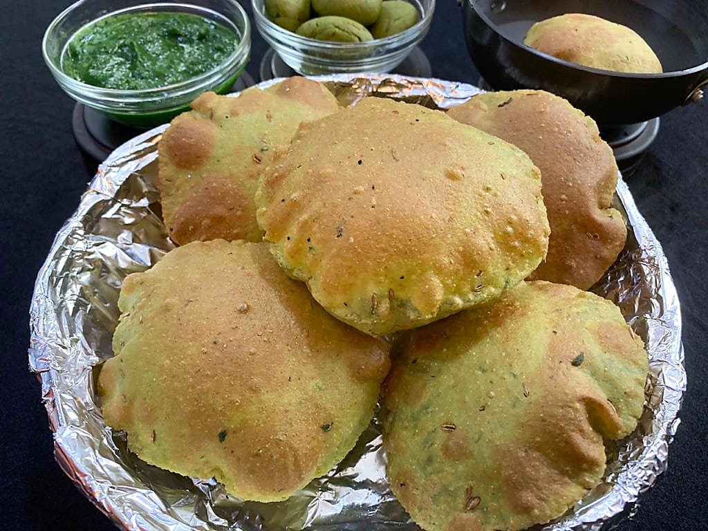 Palak Poori Recipe