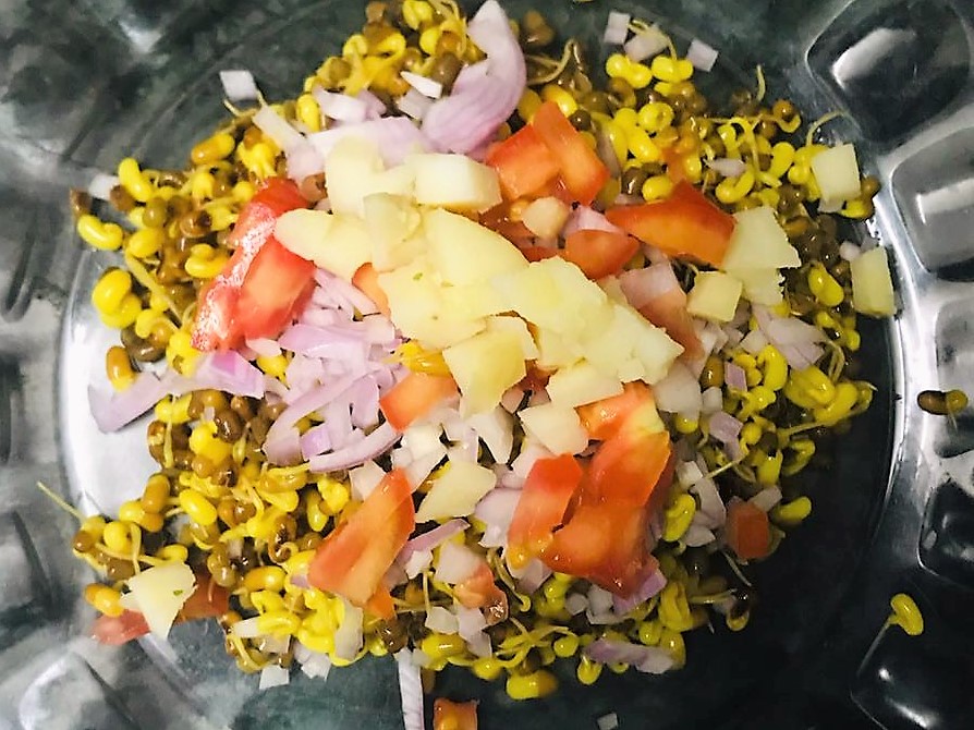 Sprouted Moth Chaat Recipe