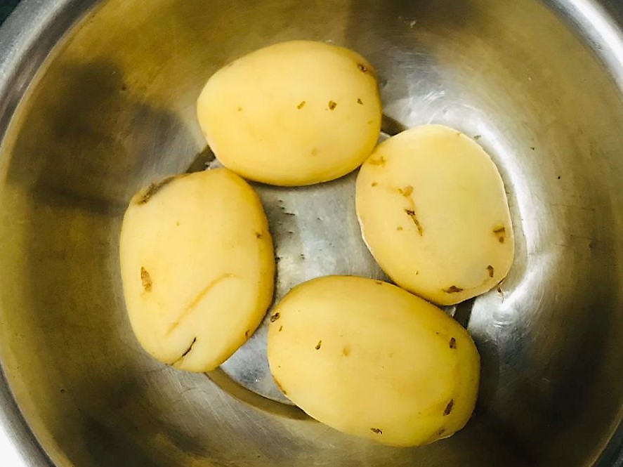 Khatta Meetha Bataka nu Shaak Recipe