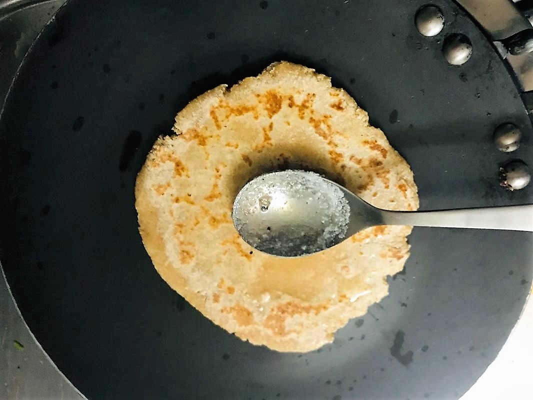 Gujarati Biscuit Bhakri Recipe