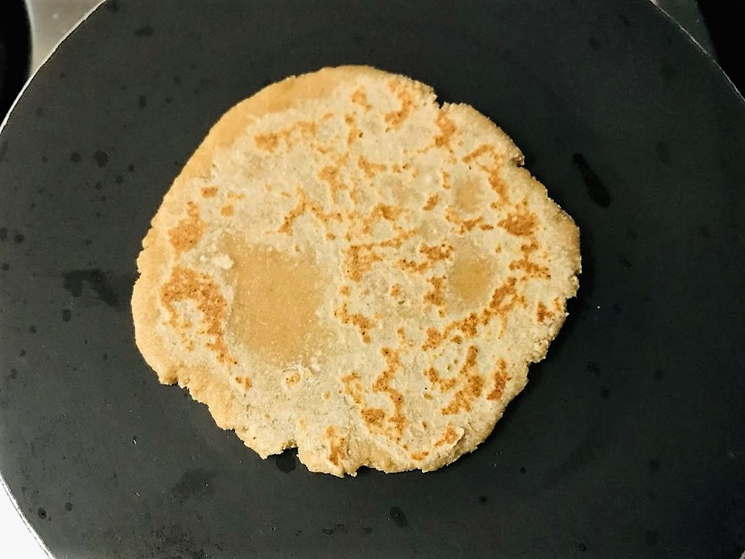 Gujarati Biscuit Bhakri Recipe