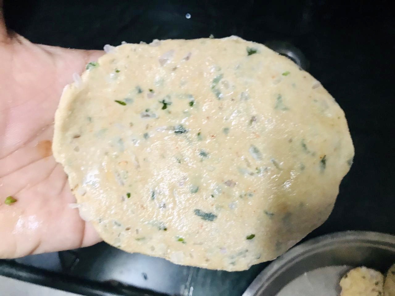 Onion Coriander Tandoori Roti Recipe