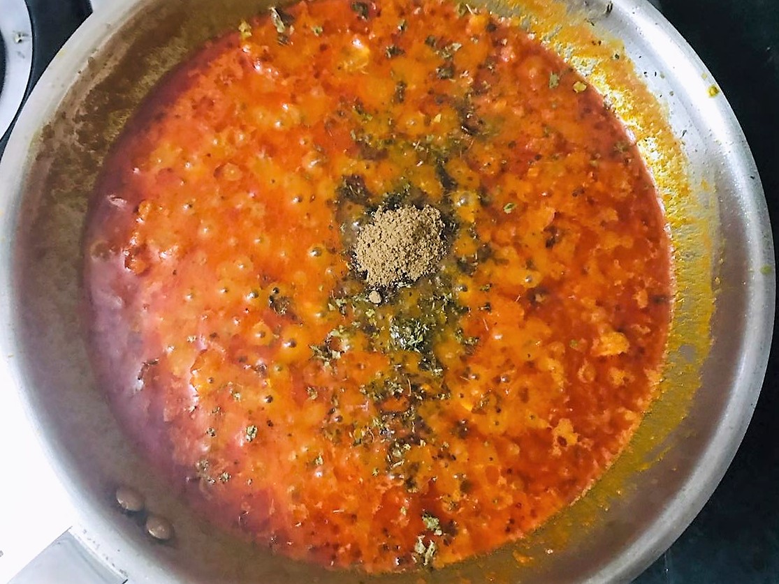 Kathiyawadi Sev Tameta Nu Shaak Recipe