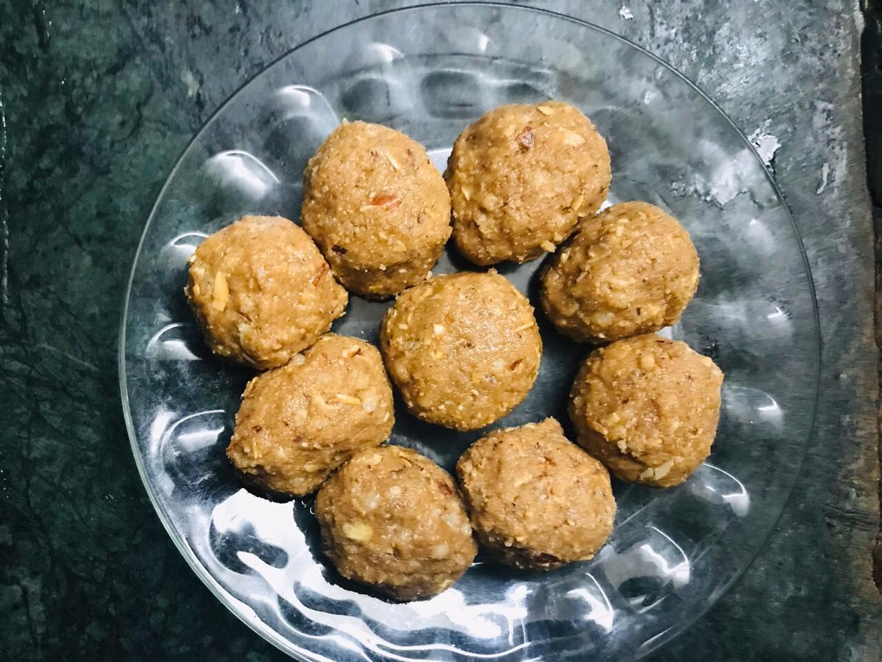 Gond ke Ladoo Recipe