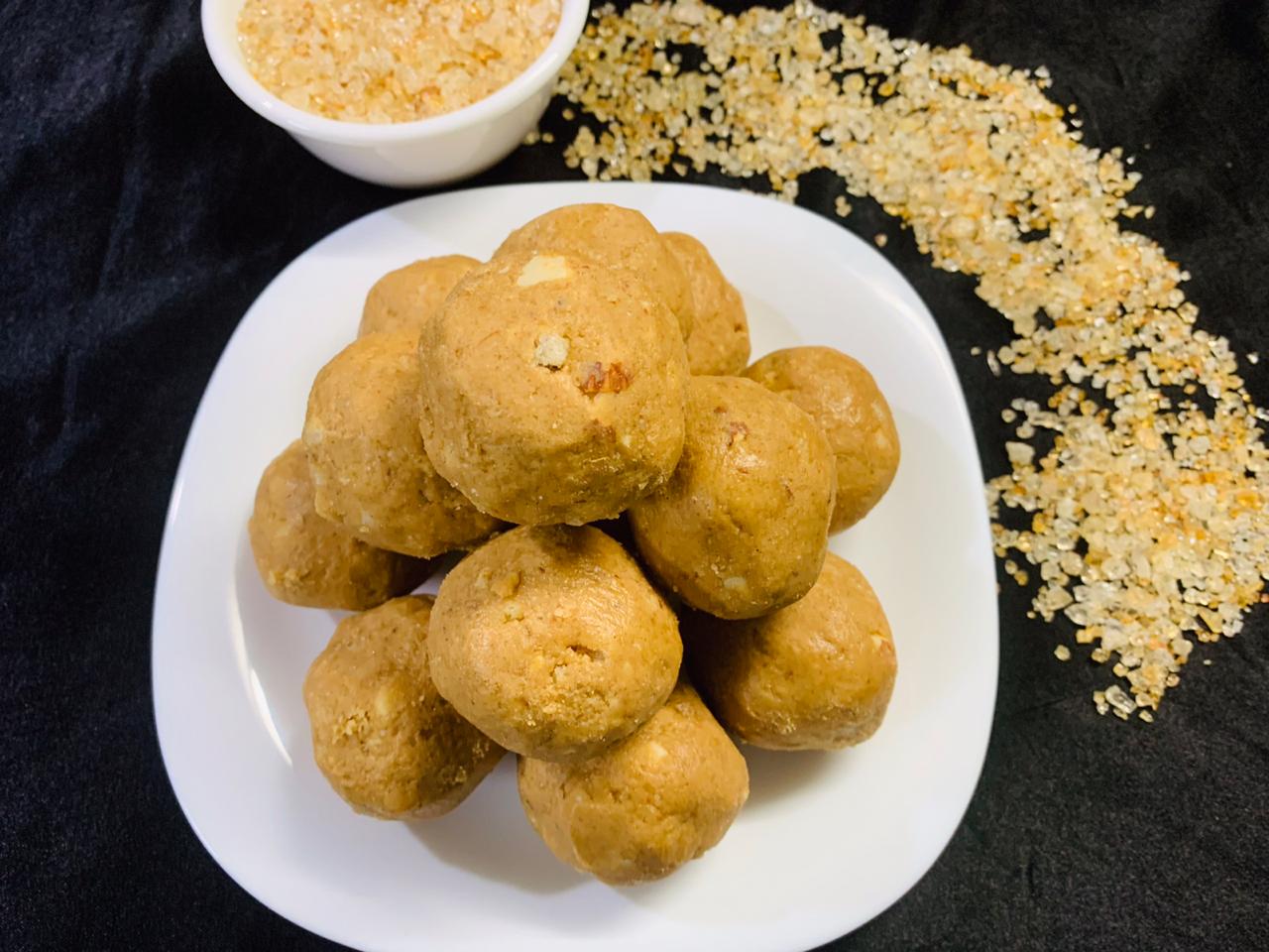 Gond ke Ladoo Recipe