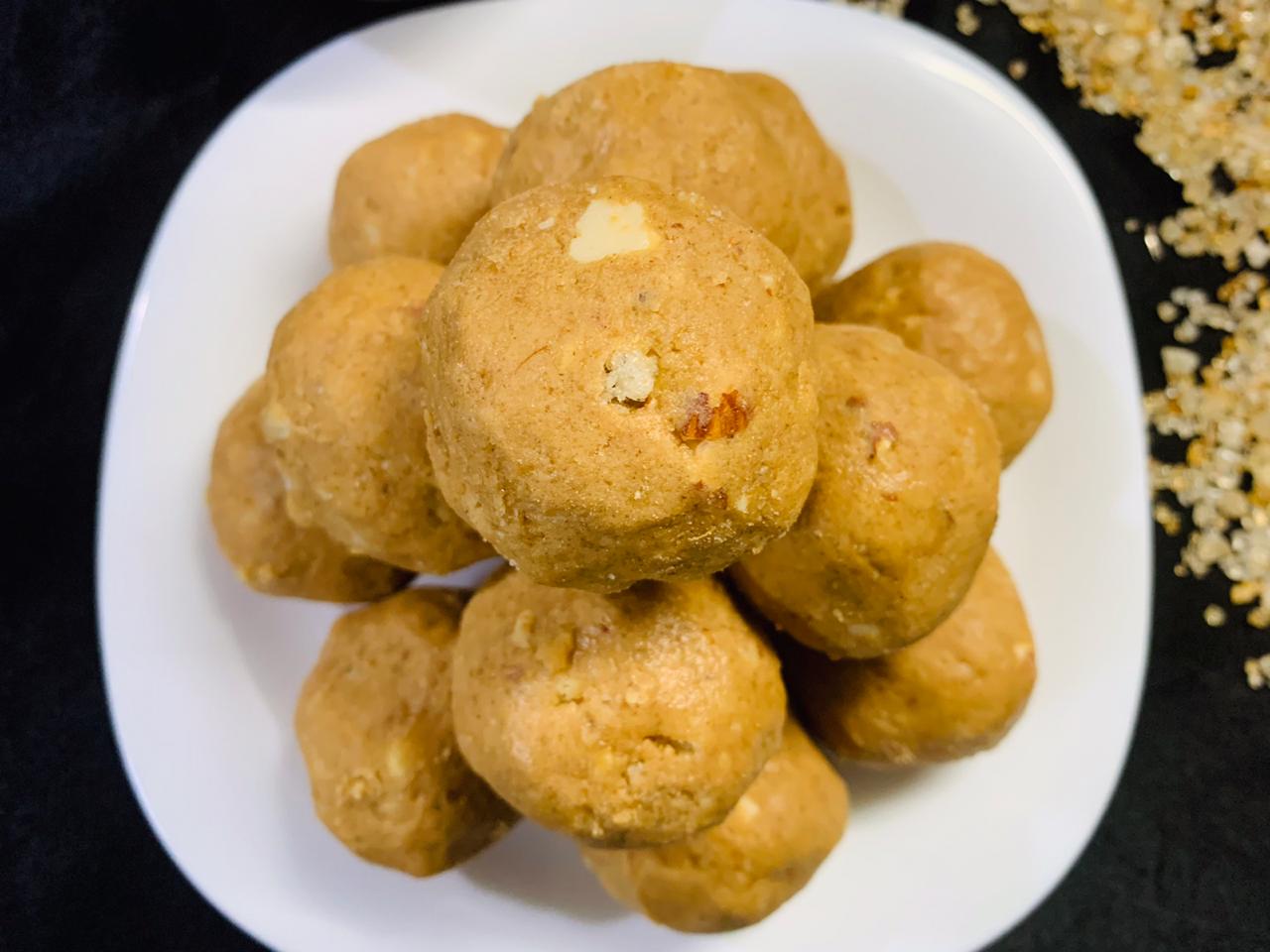 Gond ke Ladoo Recipe