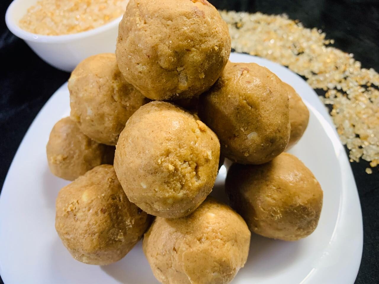 Gond ke Ladoo Recipe