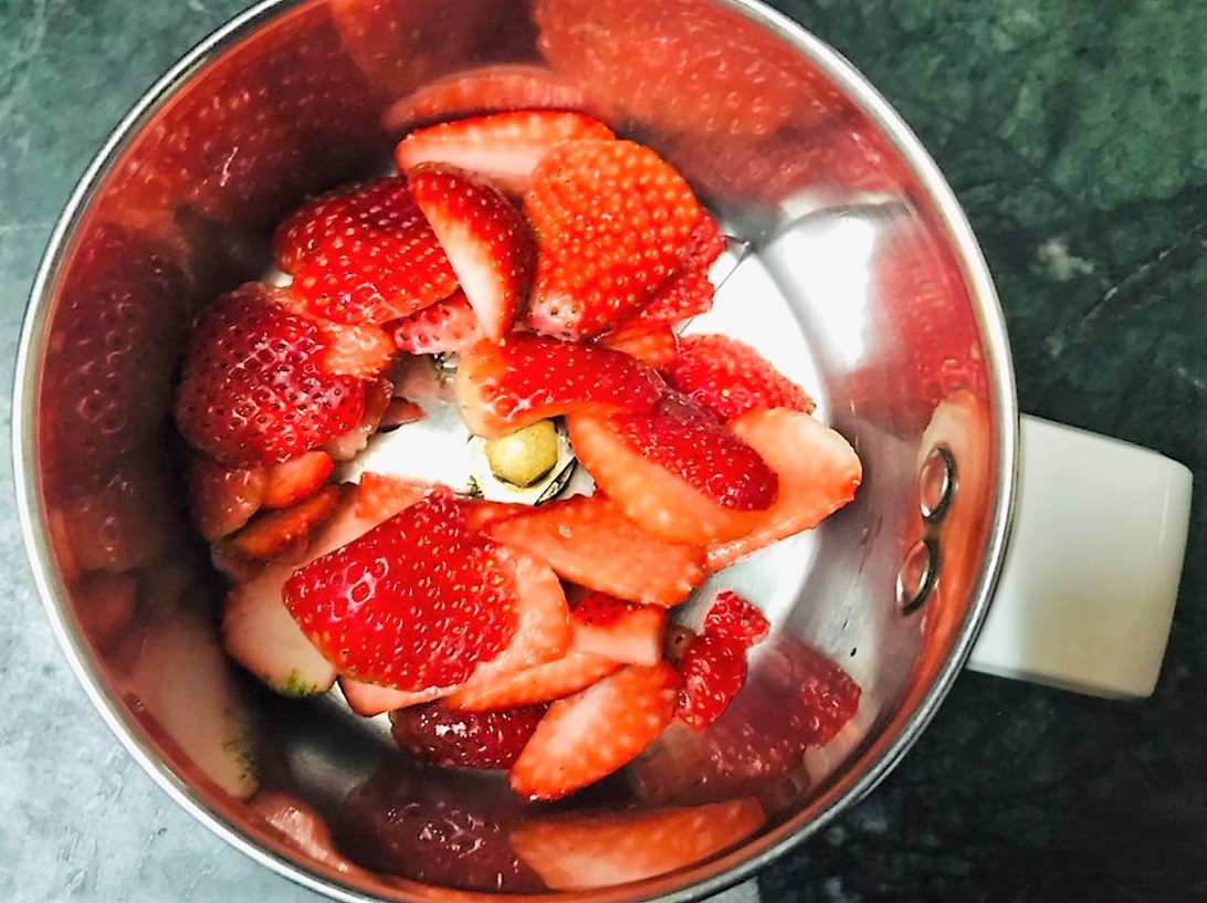 Strawberry Sandesh Recipe