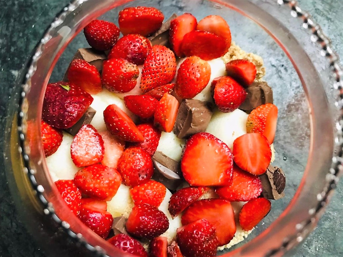 Strawberry Rasgulla Pudding Recipe