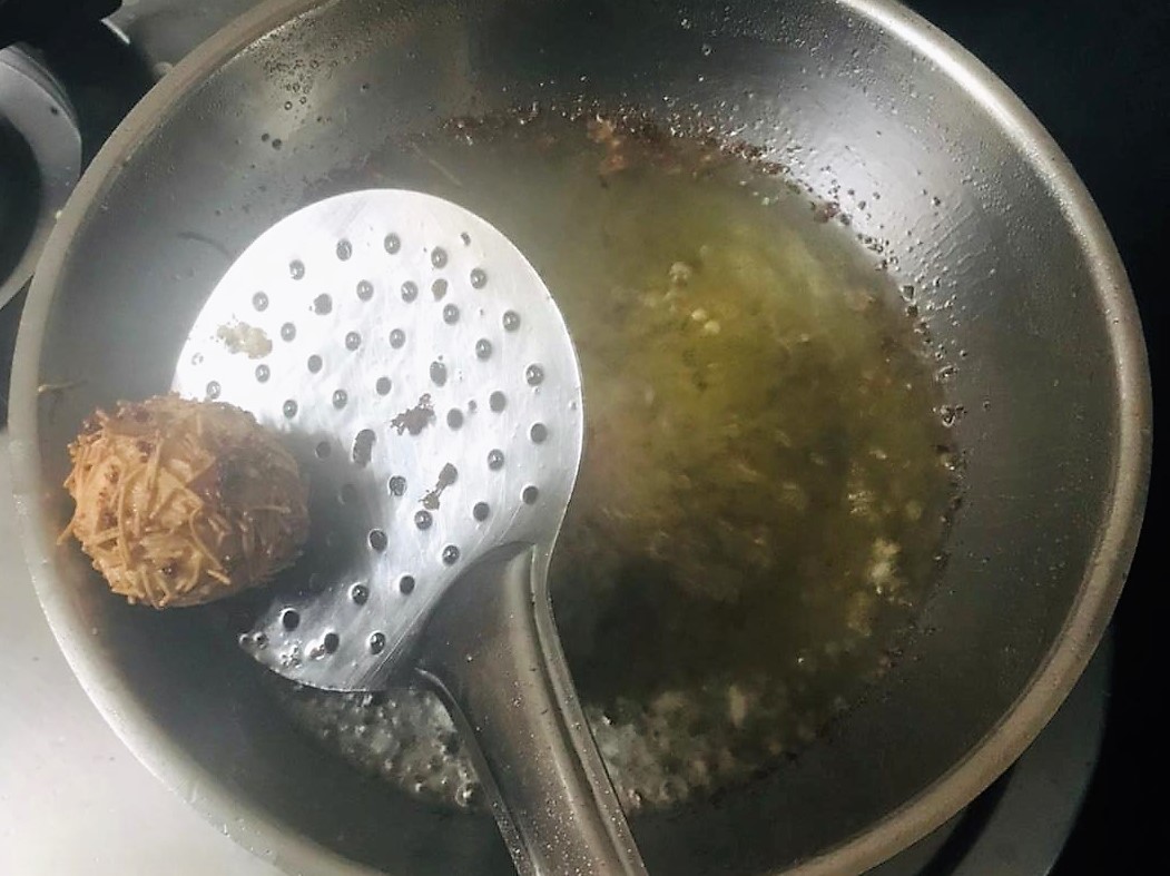 Bird’s Nest in Spinach Gravy Recipe