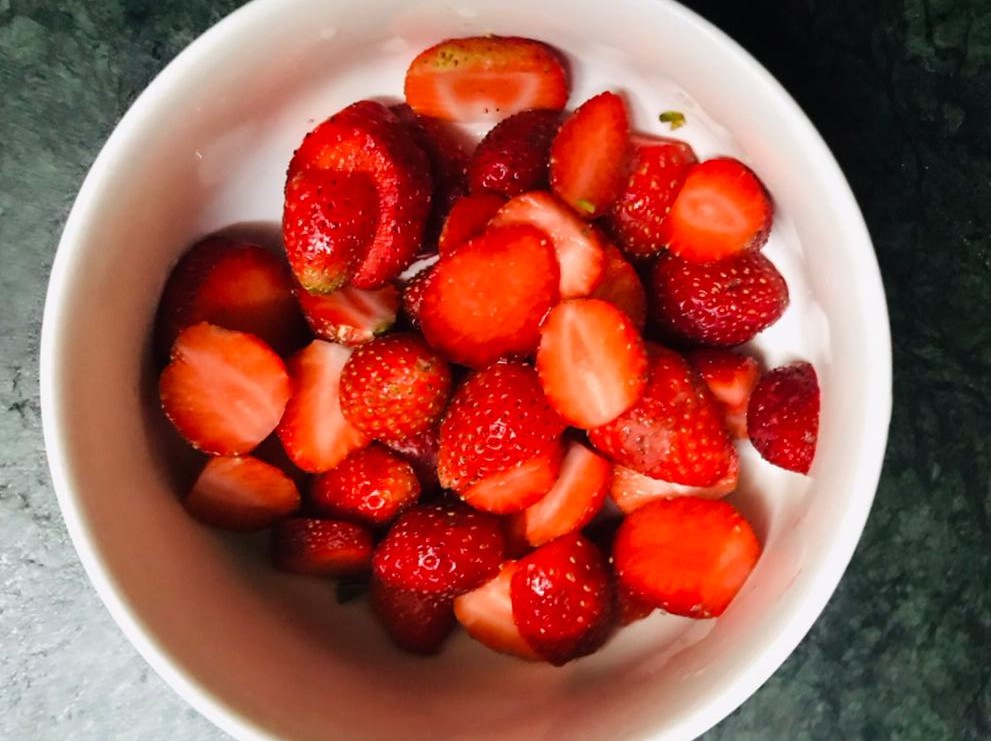 Strawberry Rasgulla Pudding Recipe