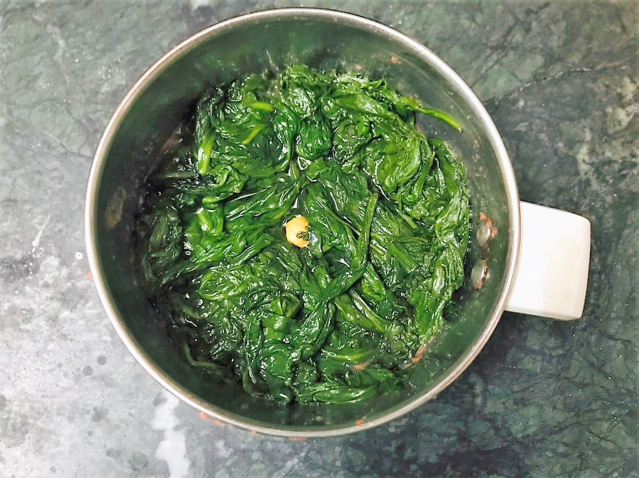 Bird’s Nest in Spinach Gravy Recipe