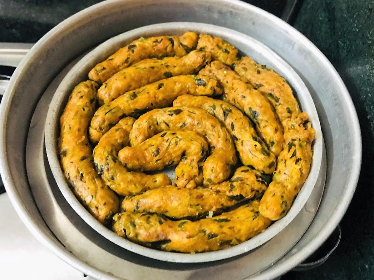 Gujarati Dudhi Muthiya Recipe