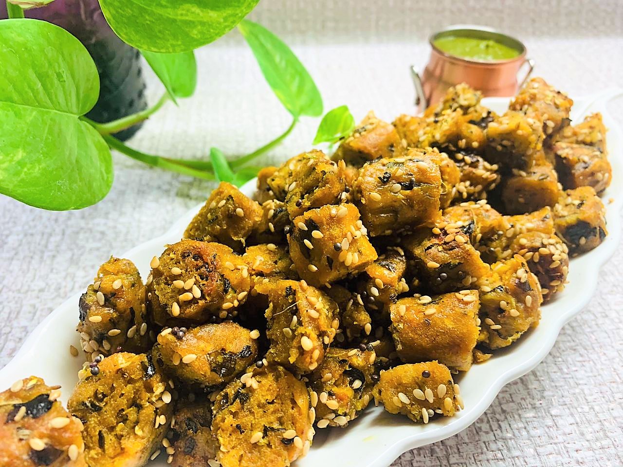 Gujarati Dudhi Muthiya Recipe