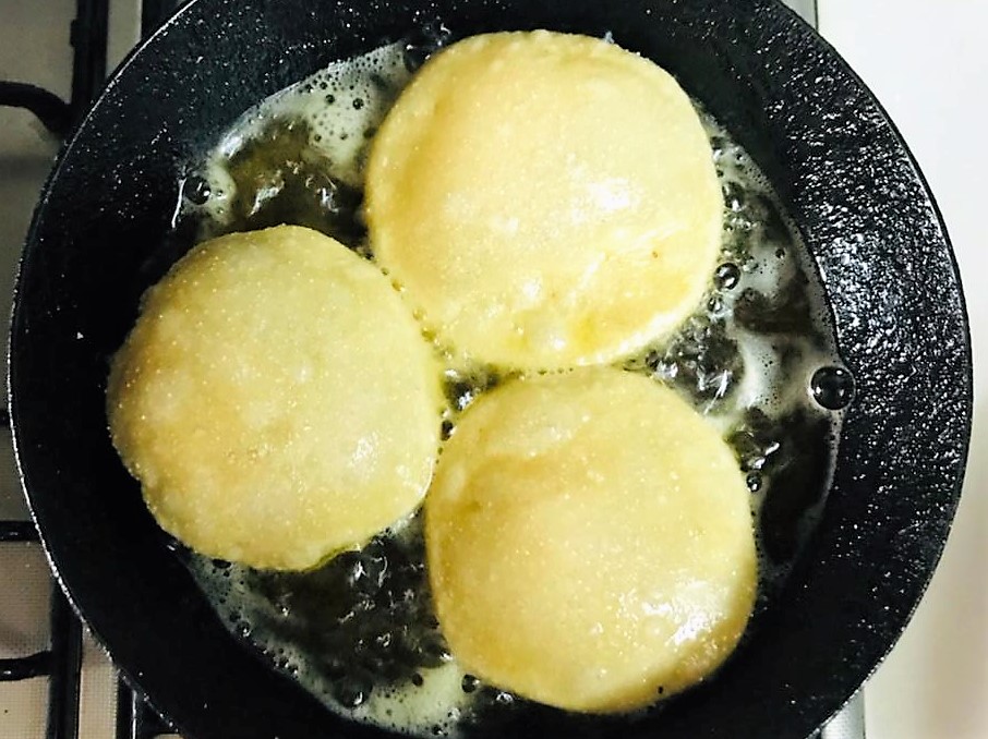 Khasta Besan Kachori Recipe