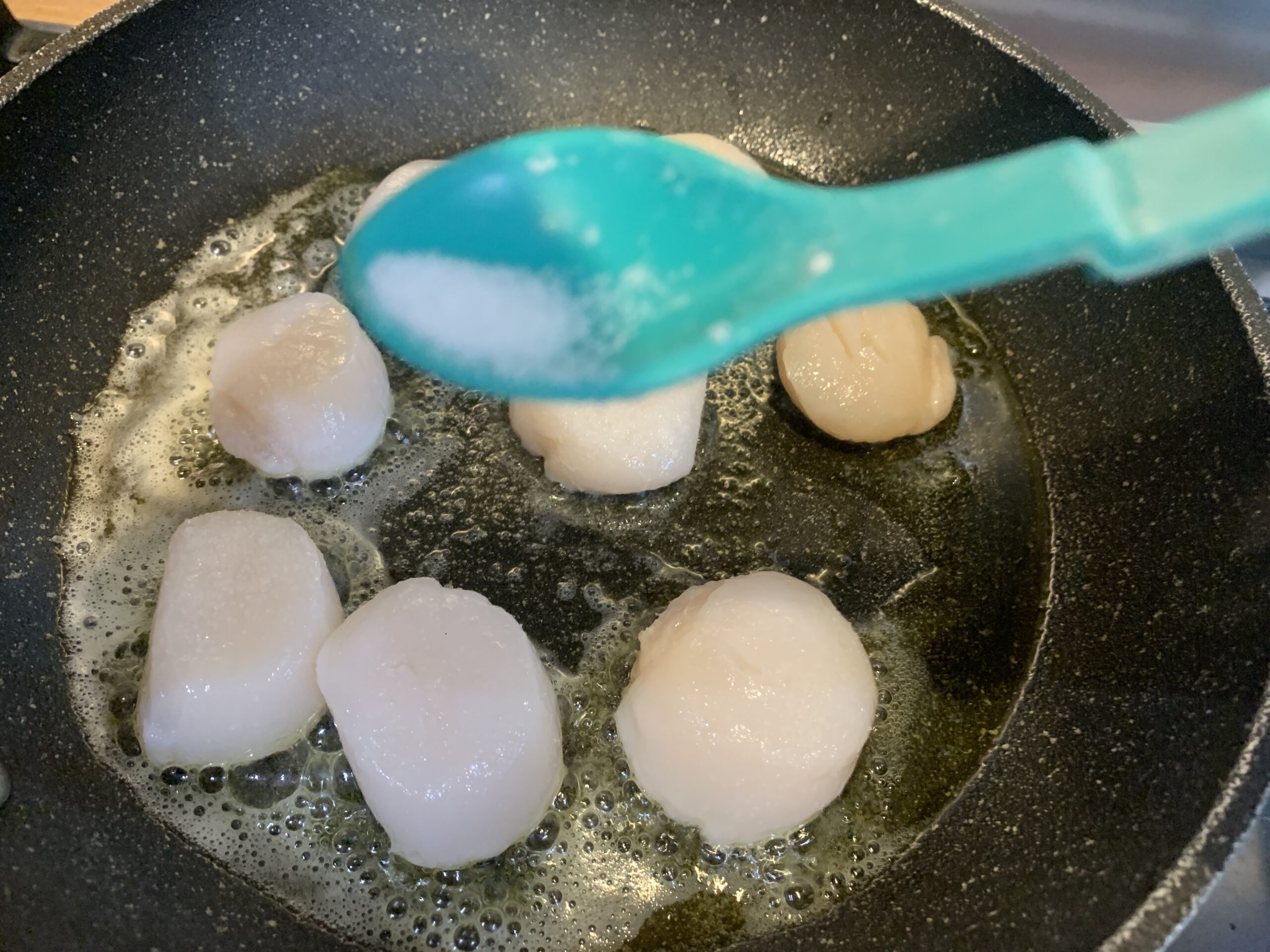 Pan Fried Scallops with Samphire and Hazelnut Butter Recipe