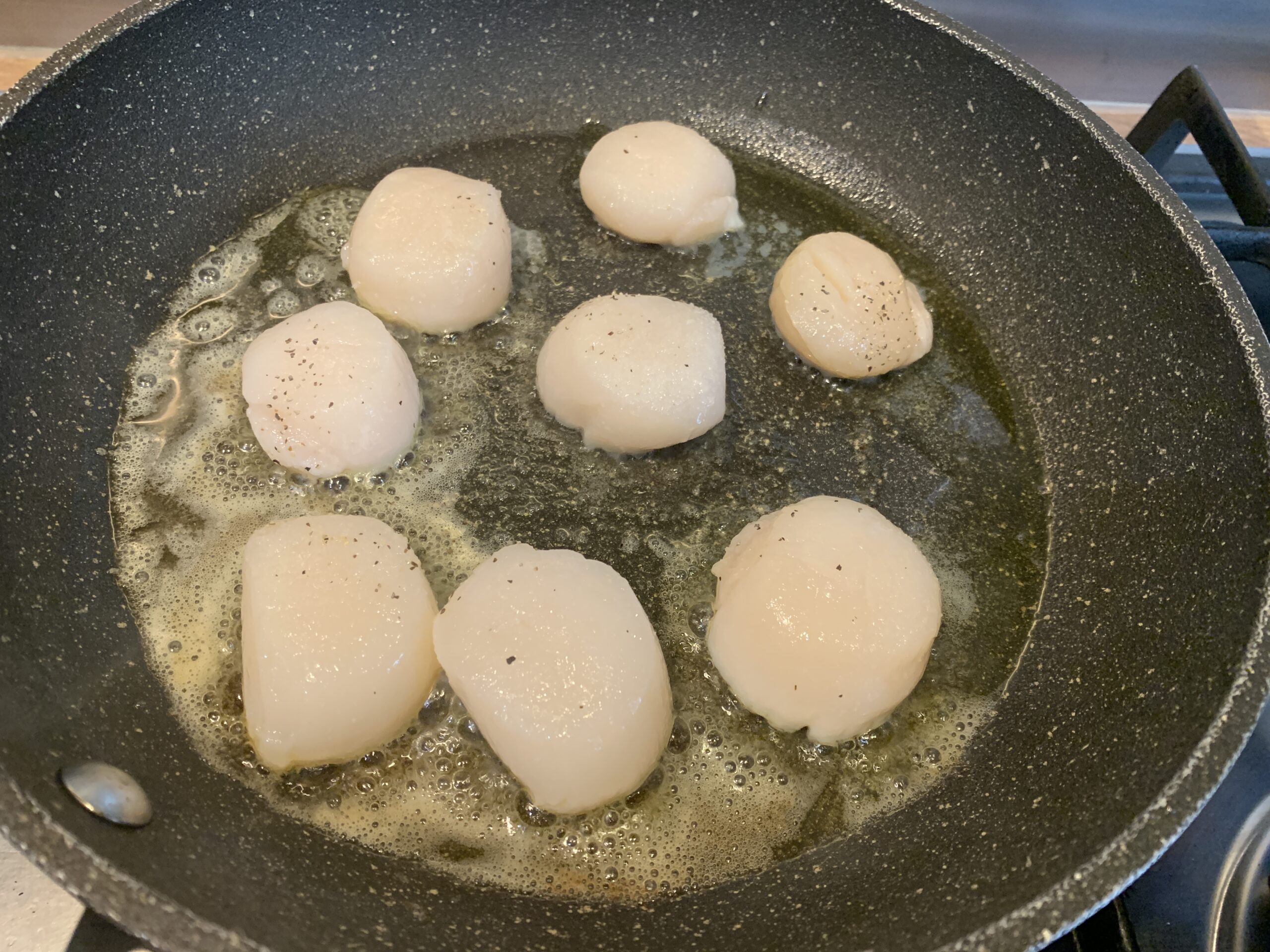 Pan Fried Scallops with Samphire and Hazelnut Butter Recipe