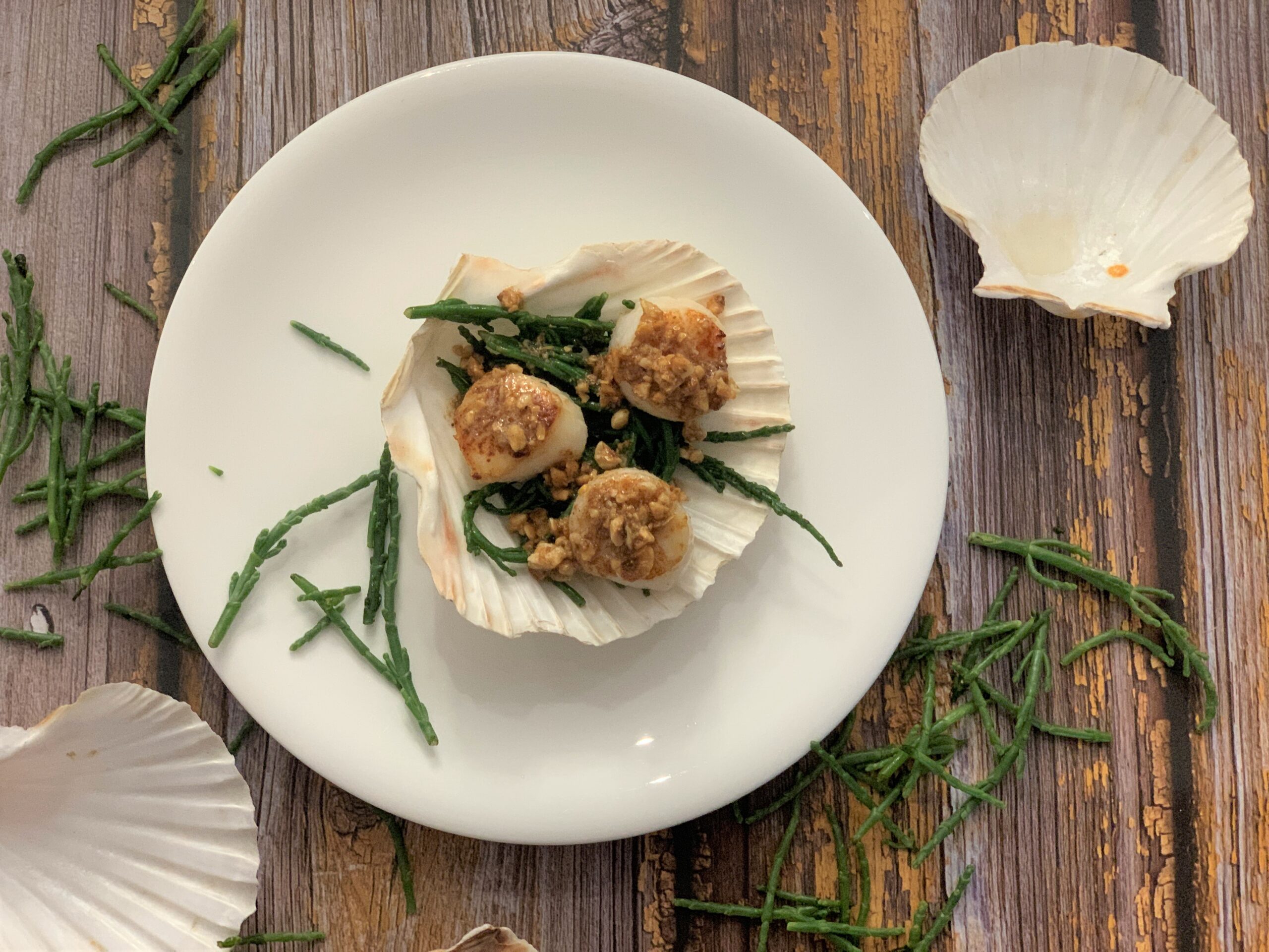 Pan Fried Scallops with Samphire and Hazelnut Butter Recipe