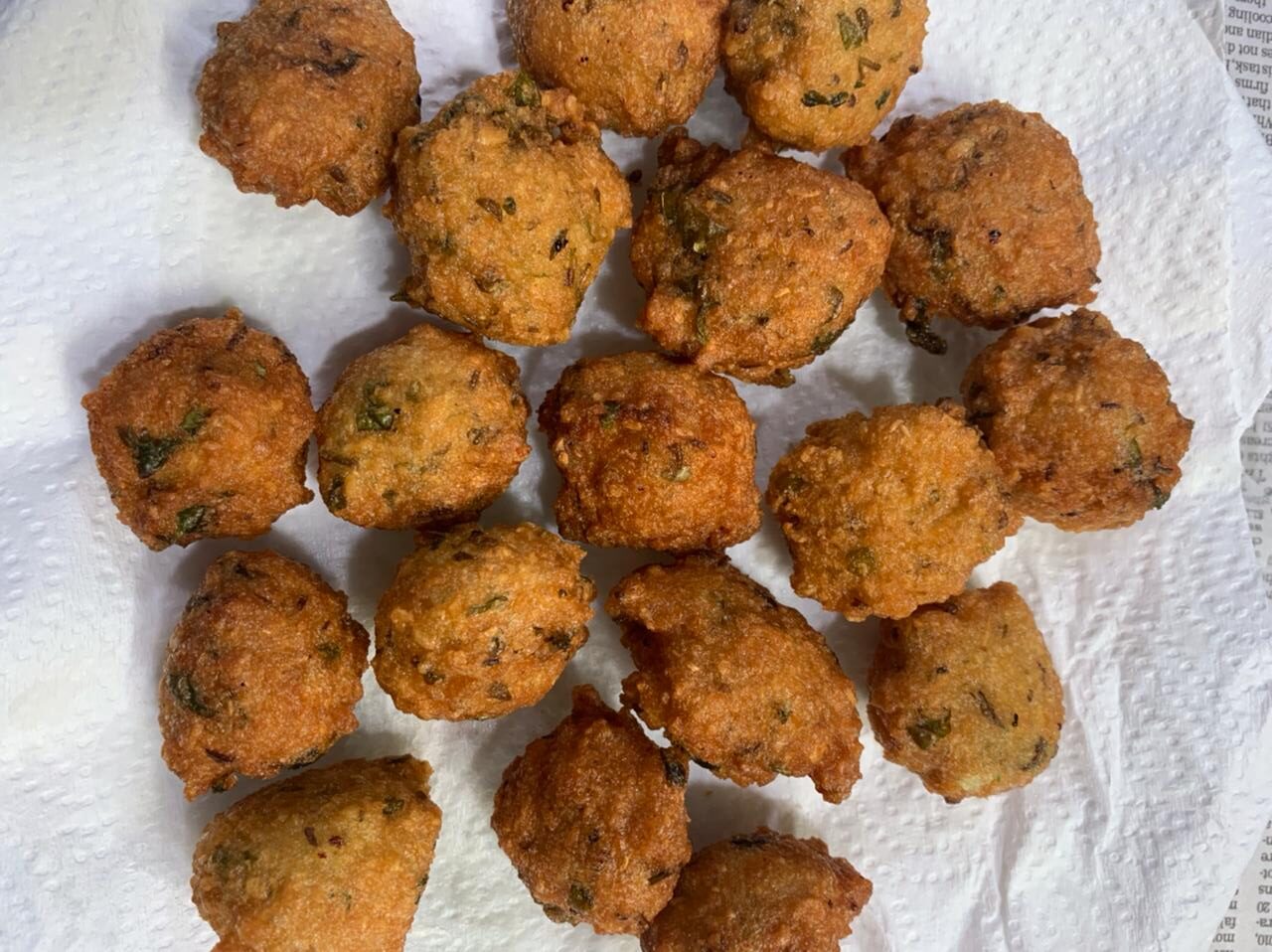 Gujarati Dal Vada Recipe (Moong Dal Vada)