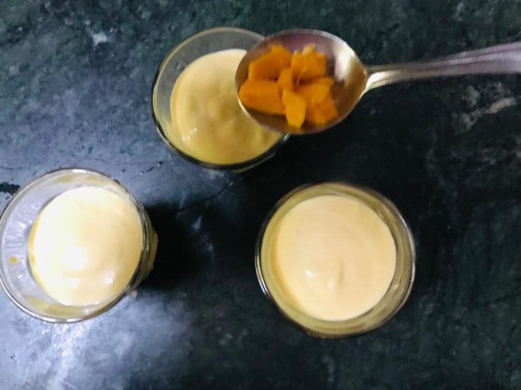 Eggless Mango Mousse Recipe