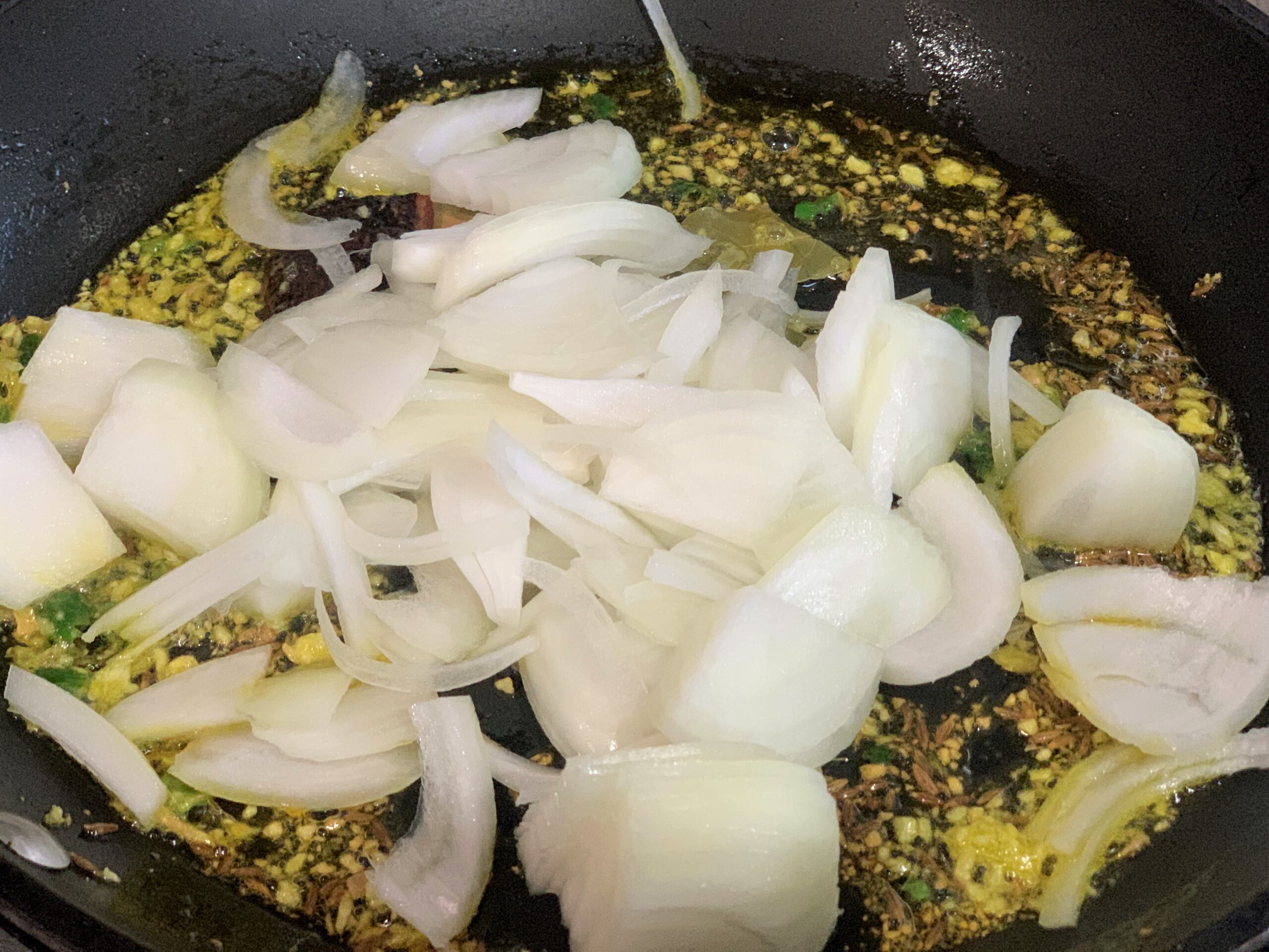 Aloo Baigan Recipe (Spiced Potato Aubergine)