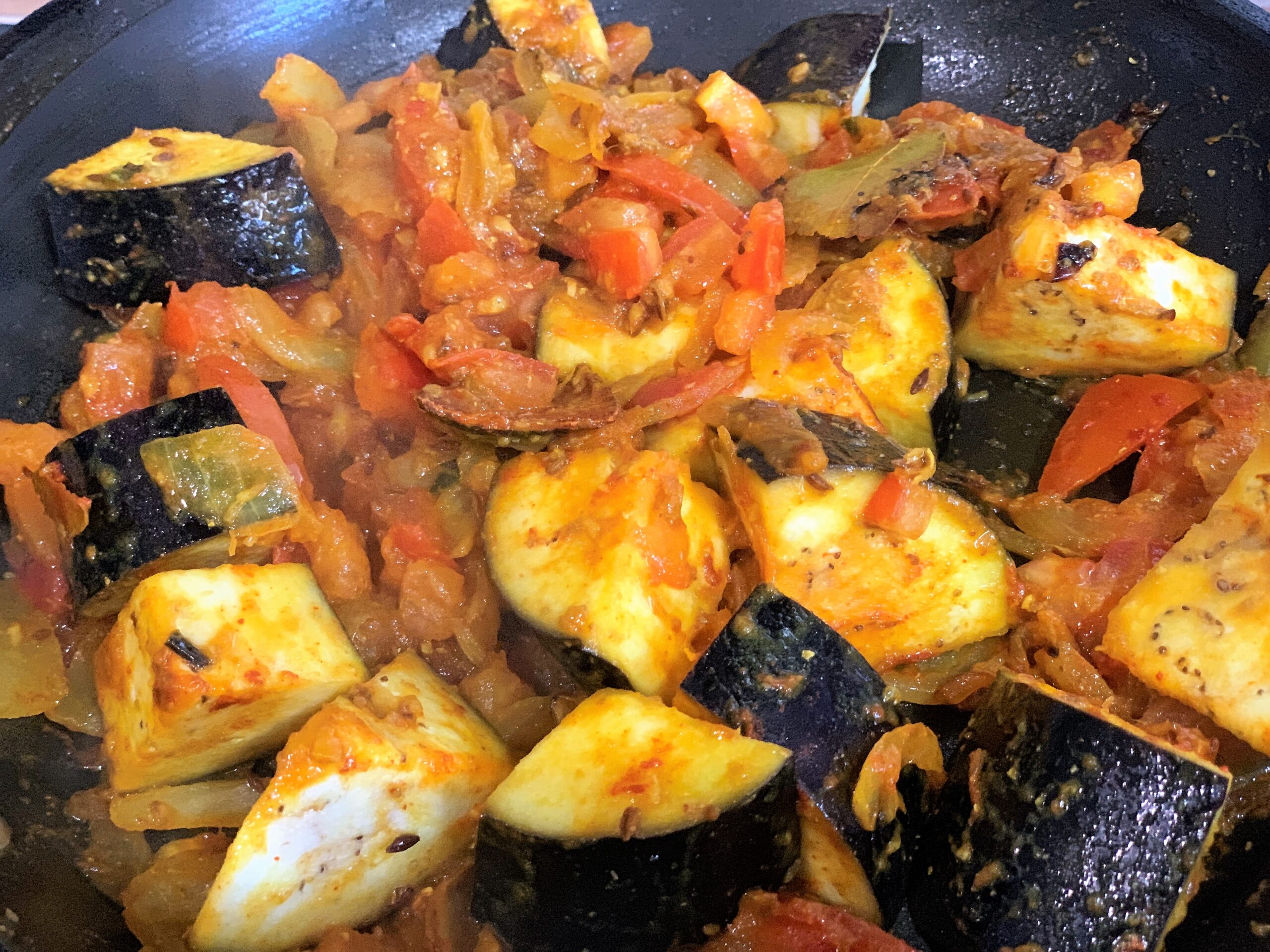 Aloo Baigan Recipe (Spiced Potato Aubergine)