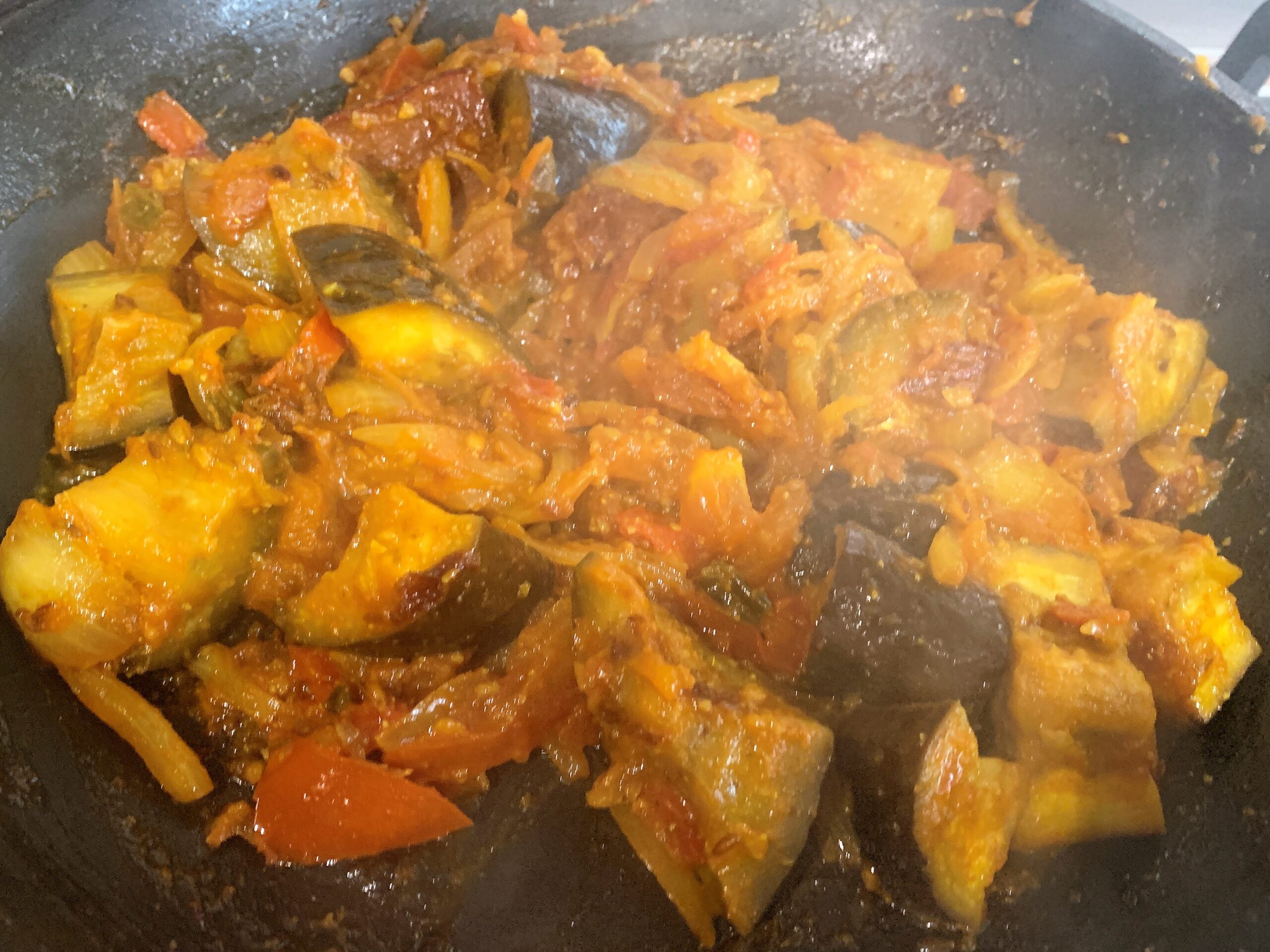 Aloo Baigan Recipe (Spiced Potato Aubergine)