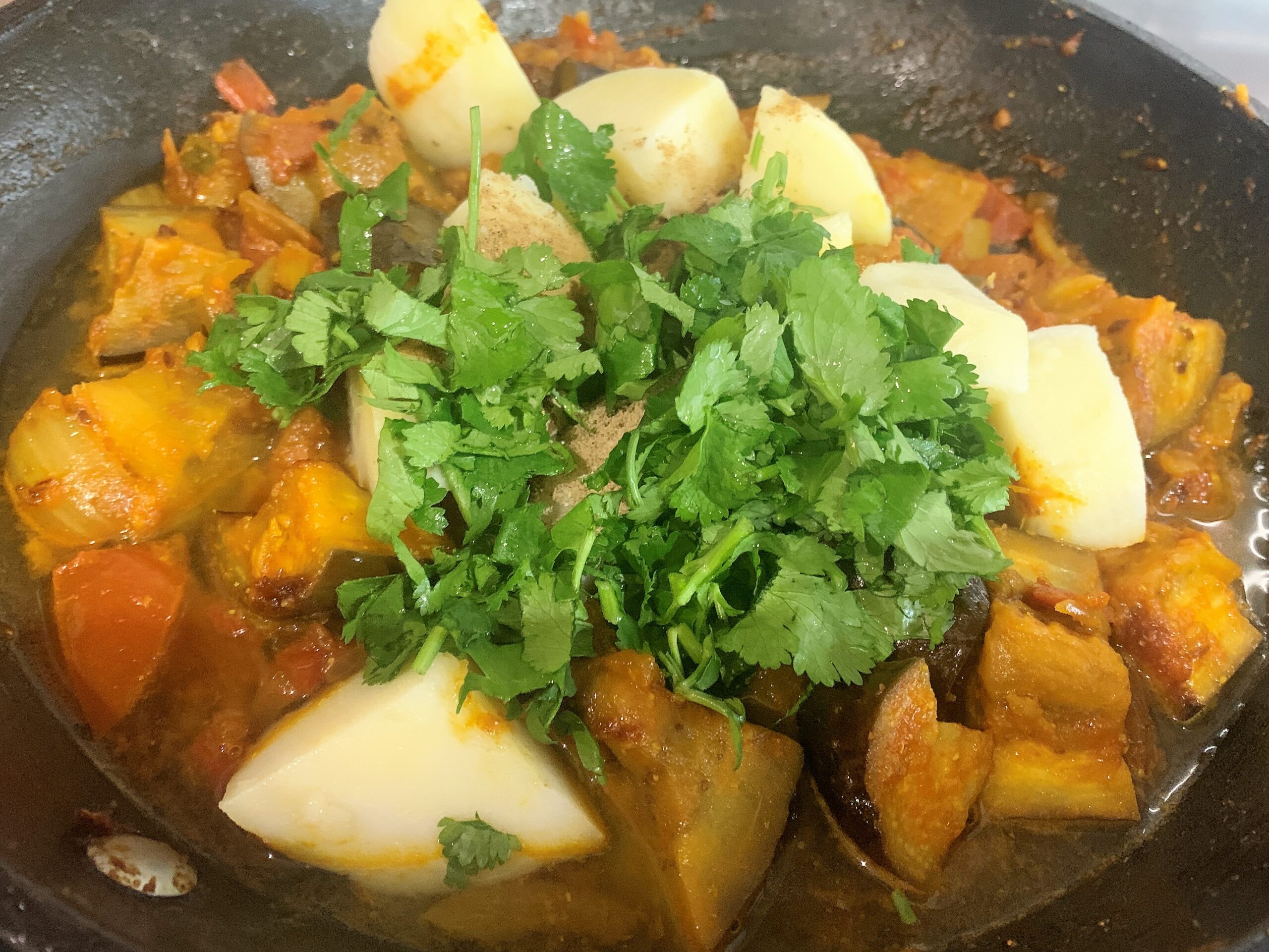 Aloo Baigan Recipe (Spiced Potato Aubergine)