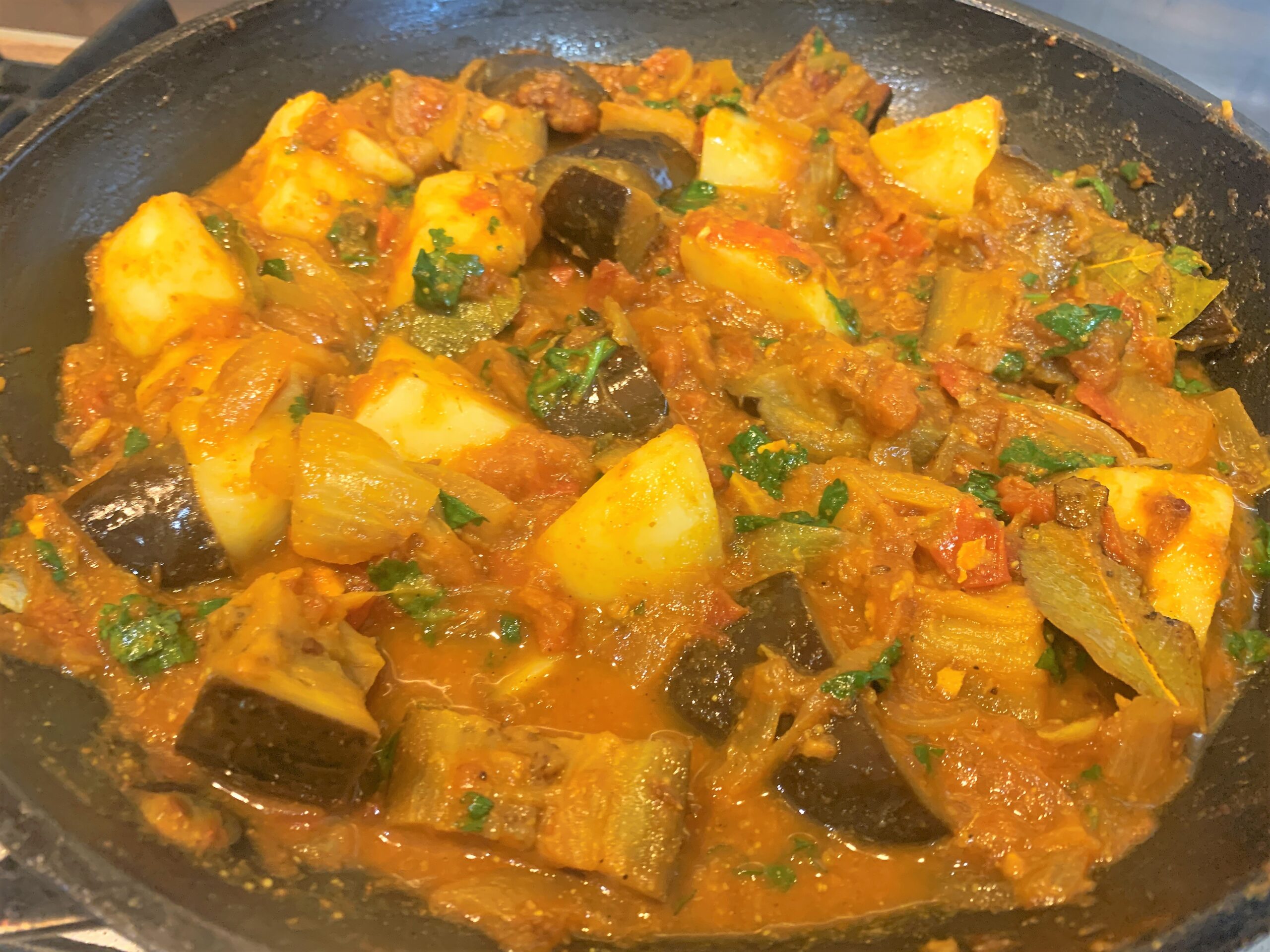 Aloo Baigan Recipe (Spiced Potato Aubergine)