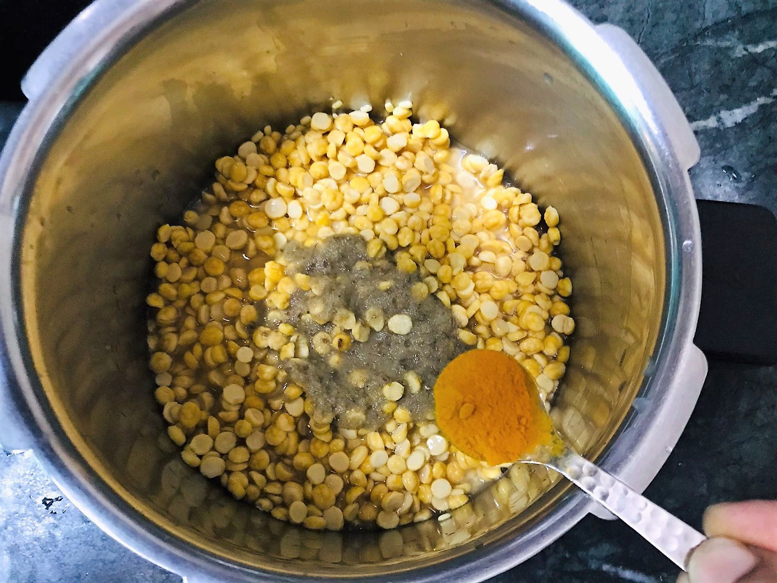 Sindhi Dal Pakwan Recipe