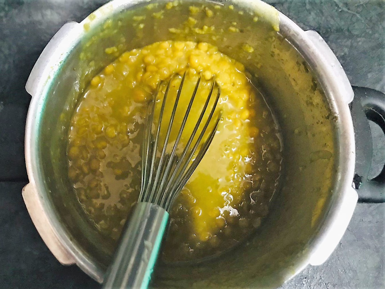 Sindhi Dal Pakwan Recipe