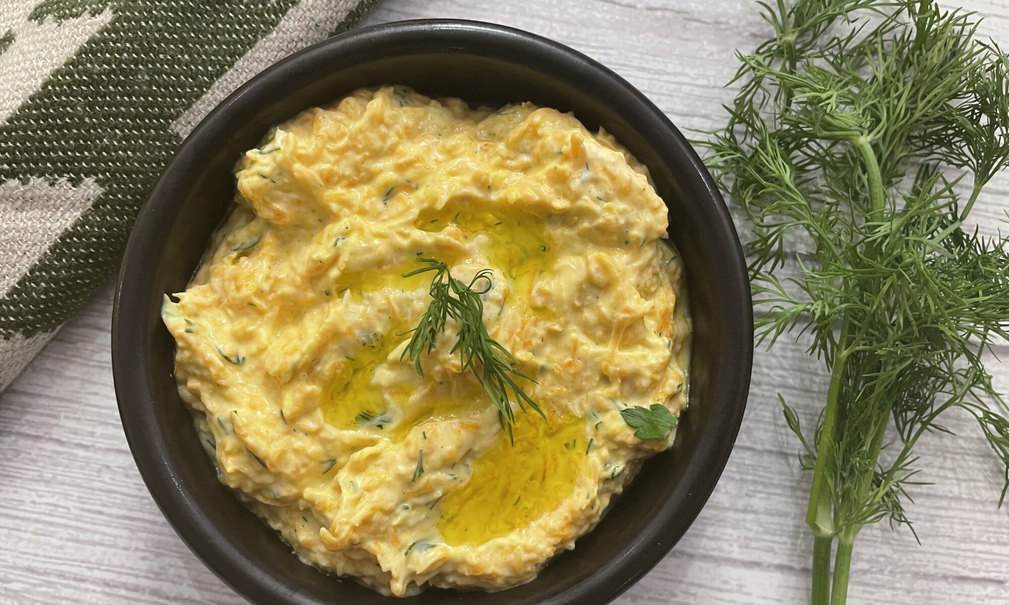 Garlic Yoghurt with Carrots Recipe