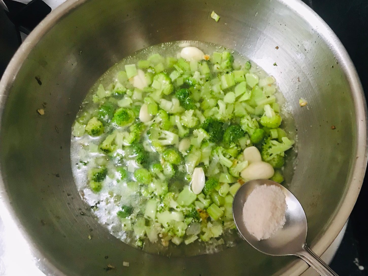 Broccoli Almond Soup Recipe