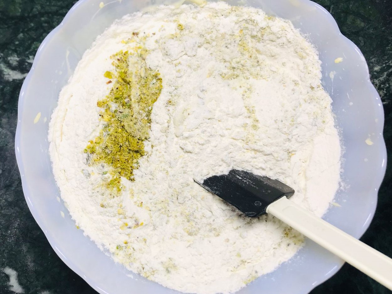 Eggless Rose and Pistachio Cake Recipe