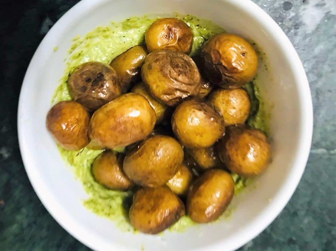 Crispy Potatoes in Pesto Mayo Sauce Recipe