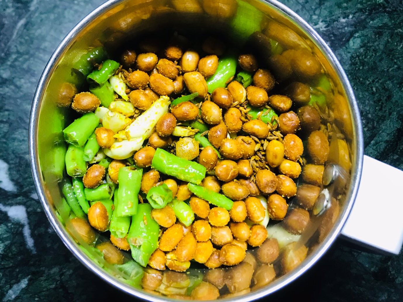 Green Chilli & Peanut Chutney Recipe