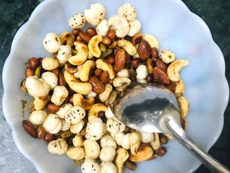 Roasted Nuts Chaat Recipe