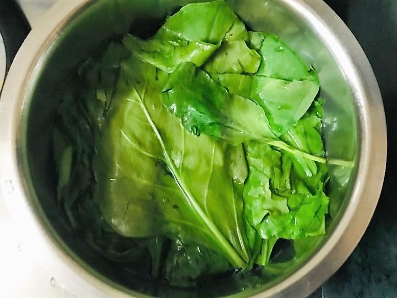 Lasooni Palak Recipe