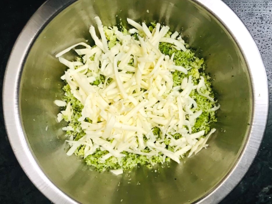 Broccoli Cheddar Fritters Recipe