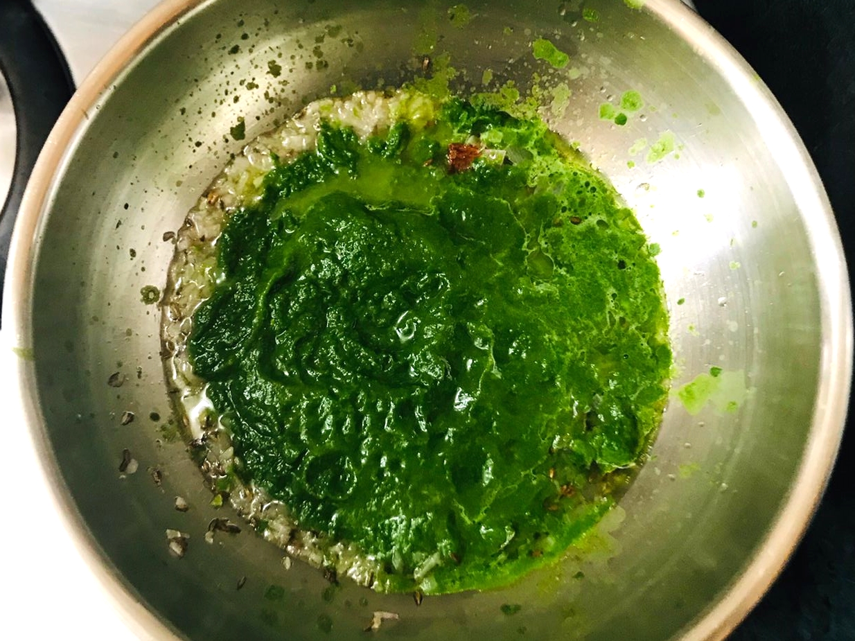 Lasooni Palak Recipe