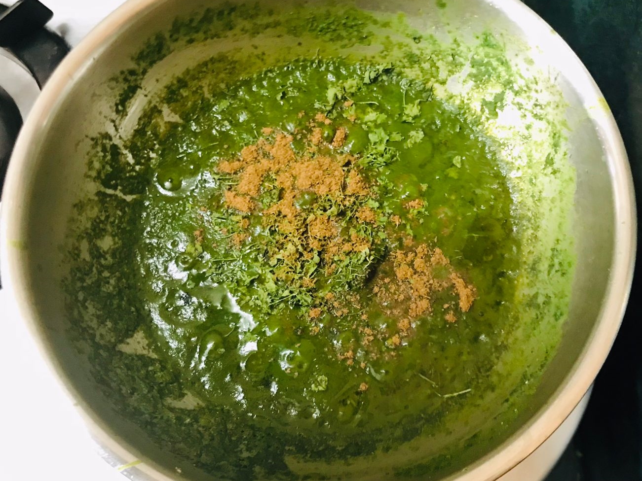 Lasooni Palak Recipe