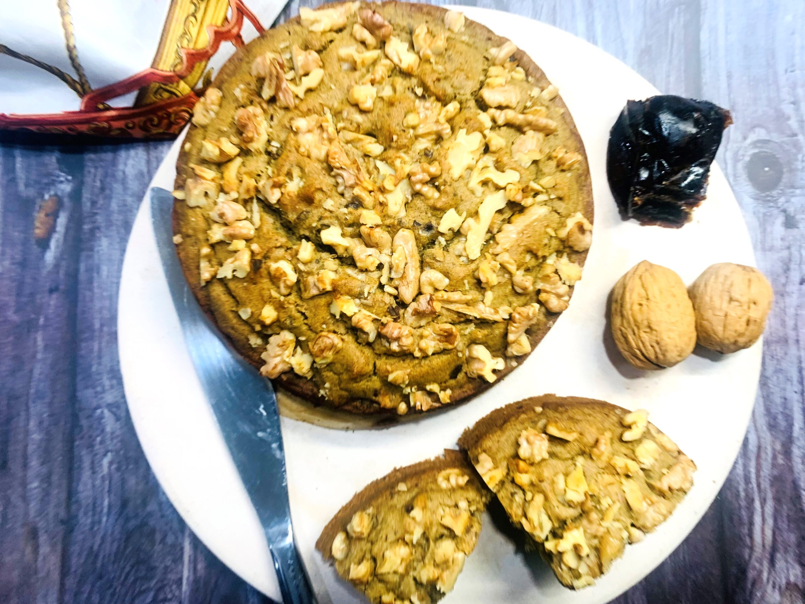 Eggless Date and Walnut Cake Recipe