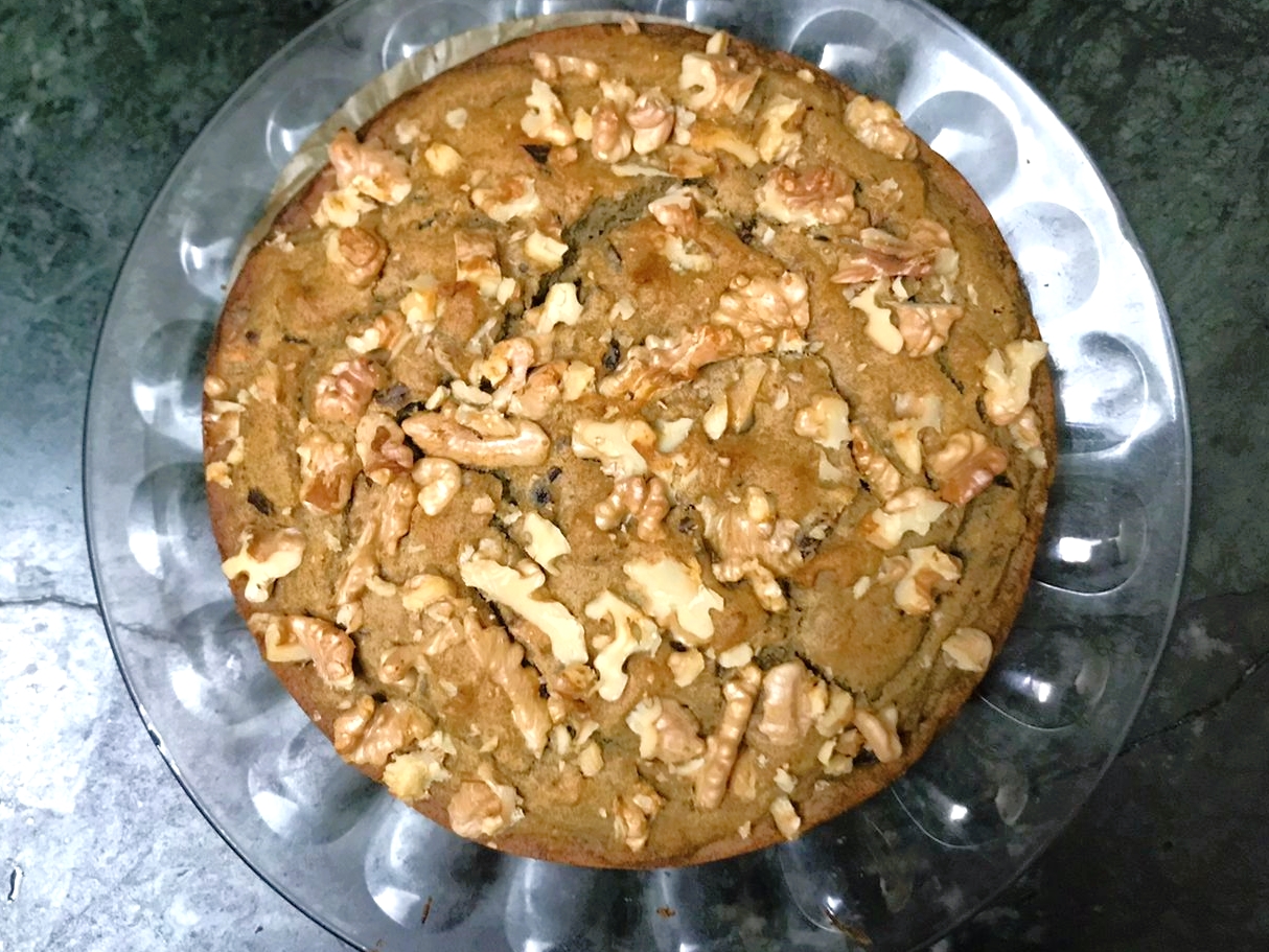 Eggless Date and Walnut Cake Recipe