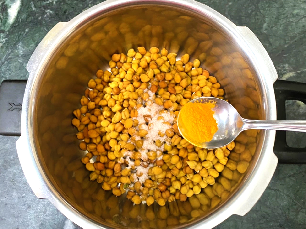 Kala Chana Chaat Recipe