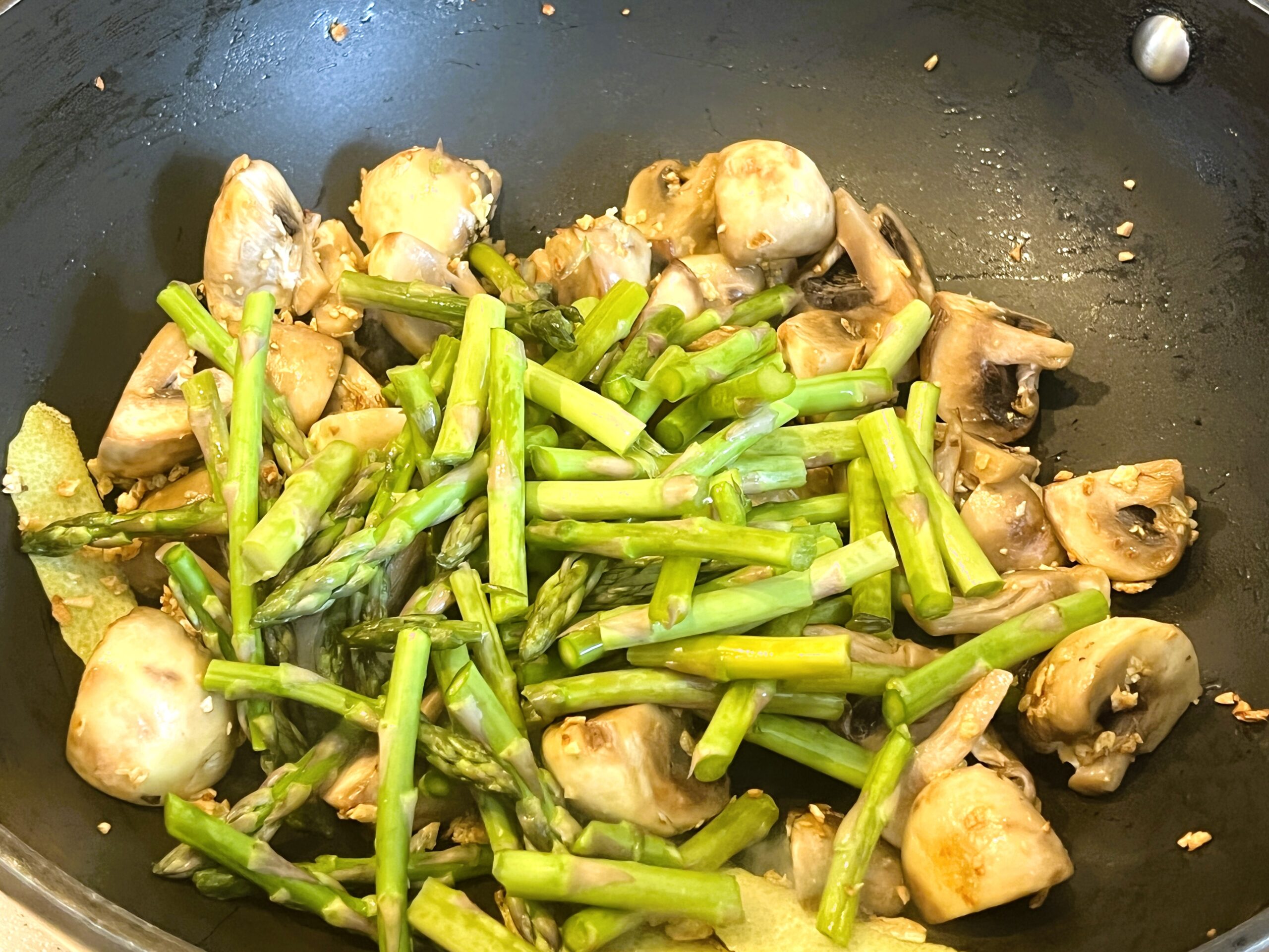 Lemon Garlic Mushroom Asparagus Pasta Recipe